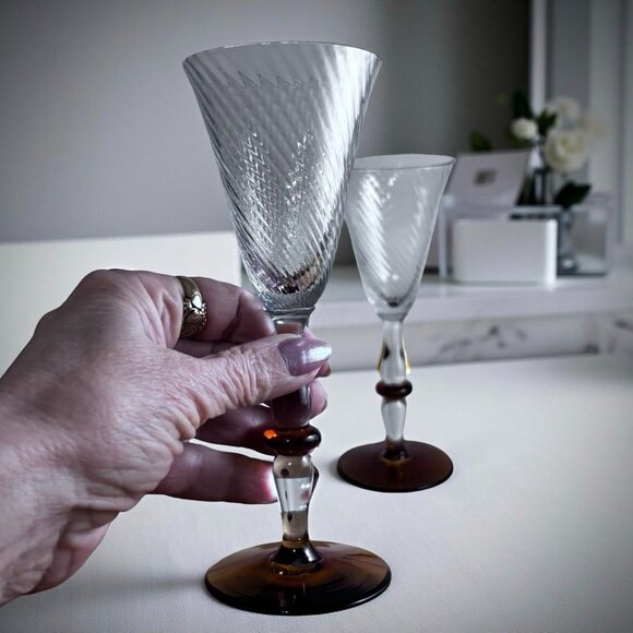 Vintage Tiffin Crystal and Amber Sherry or Small Wine Glasses Uranium Glow - Picture 5 of 13